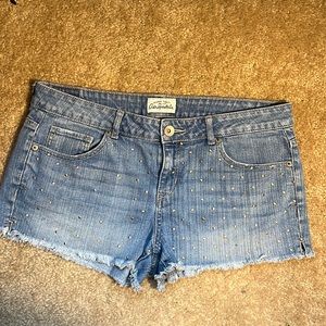 Aeropostale cut off style shorts with copper accents, size 11/12, 2” inseam